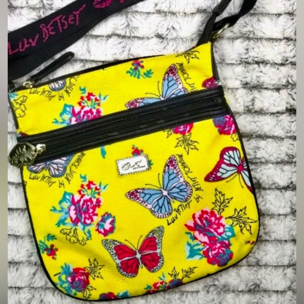 COPY - 🦋⏰LUV BETSEY BY BETSEY JOHNSON YELLOW WITH BUTTERFLIES CROSSBODY BAG♥️#B…